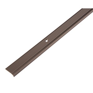 Treppenkantenprofil aus Aluminium, 5x23x1000 mm, in Bronze mit geriffelter Oberfläche.