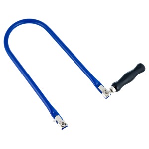 LUX Laubsägebogen Classic mit blauem Bügel und Holzheft für feine Holzarbeiten.