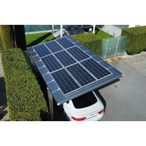 Ximax Solar-Erweiterungsset auf Carport Linea mit Auto. 9 PV-Module, Montageschienen und Klemmen.