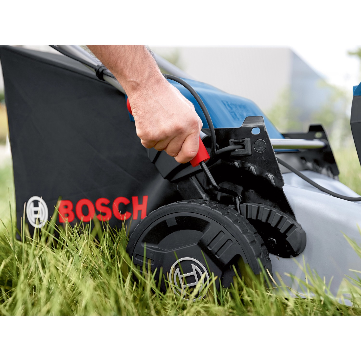 Bosch Professional AkkuRasenmäher GRA 18V246 Solo kaufen bei OBI