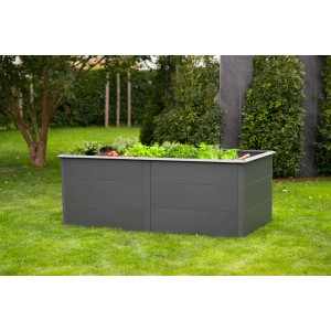Anthrazitfarbenes Westmann Hochbeet Primus aus Metall mit Schneckenschutz, 200x100 cm, bepflanzt.