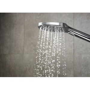 Hansgrohe Raindance Select E 120 Handbrause Chrom mit Wasserstrahl.