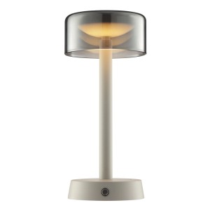 Brilliant LED Tischleuchte Razor, beige, mit rauchgrauem Schirm, warmweißes Licht, dimmbar, kabellos ladbar.
