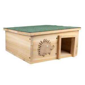 Windhager Igelhaus Bausatz aus Holz, mit Igel-Motiv und grünem Dach.
