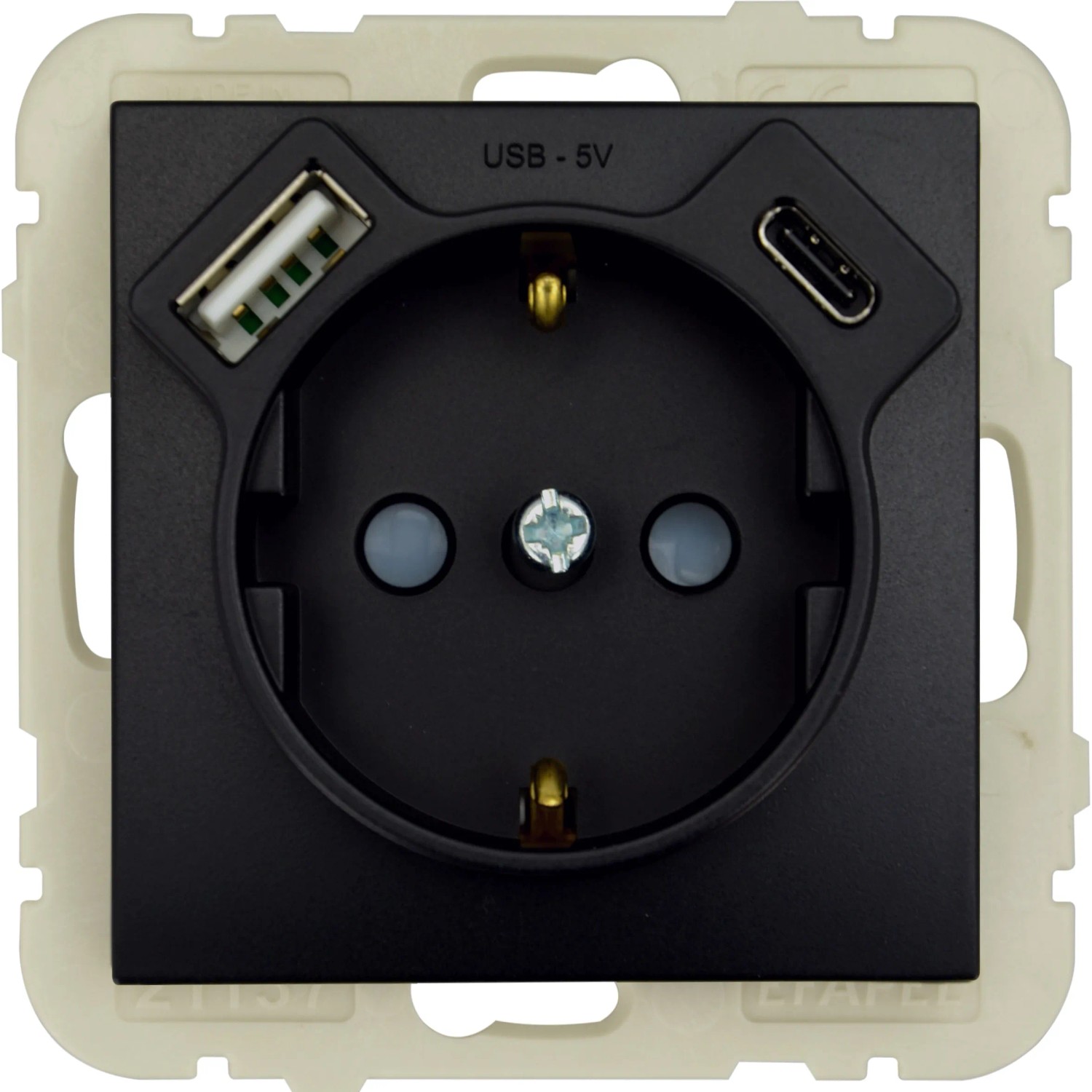 Schwarze Steckdose Logus mit USB-A- und USB-C-Anschluss.