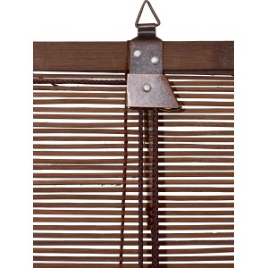 Detailansicht: OBI Bambus-Raffrollo Teak, 80x160 cm, mit Zugschnüren und Aufhängung.