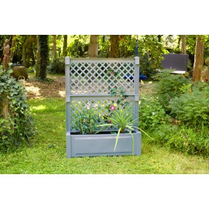 Grauer KHW Pflanzkasten mit Spalier, 140x100x43 cm, bepflanzt mit Blumen und Grünpflanzen.