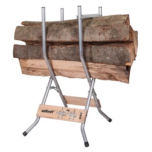 wolfcraft Sägebock SB 60 klappbar mit Holzscheiten, ideal zum Sägen von Brennholz.