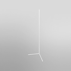 Weiße Ledvance Smart+ WiFi Stehleuchte, 140 cm, für indirekte Beleuchtung.