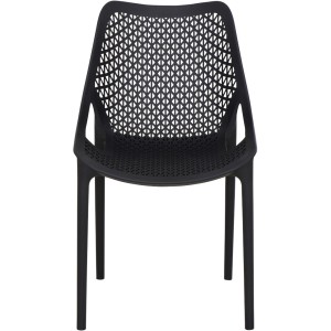 Anthrazitfarbener Siena Garden District Stapelsessel mit offenem, dreieckigem Design.