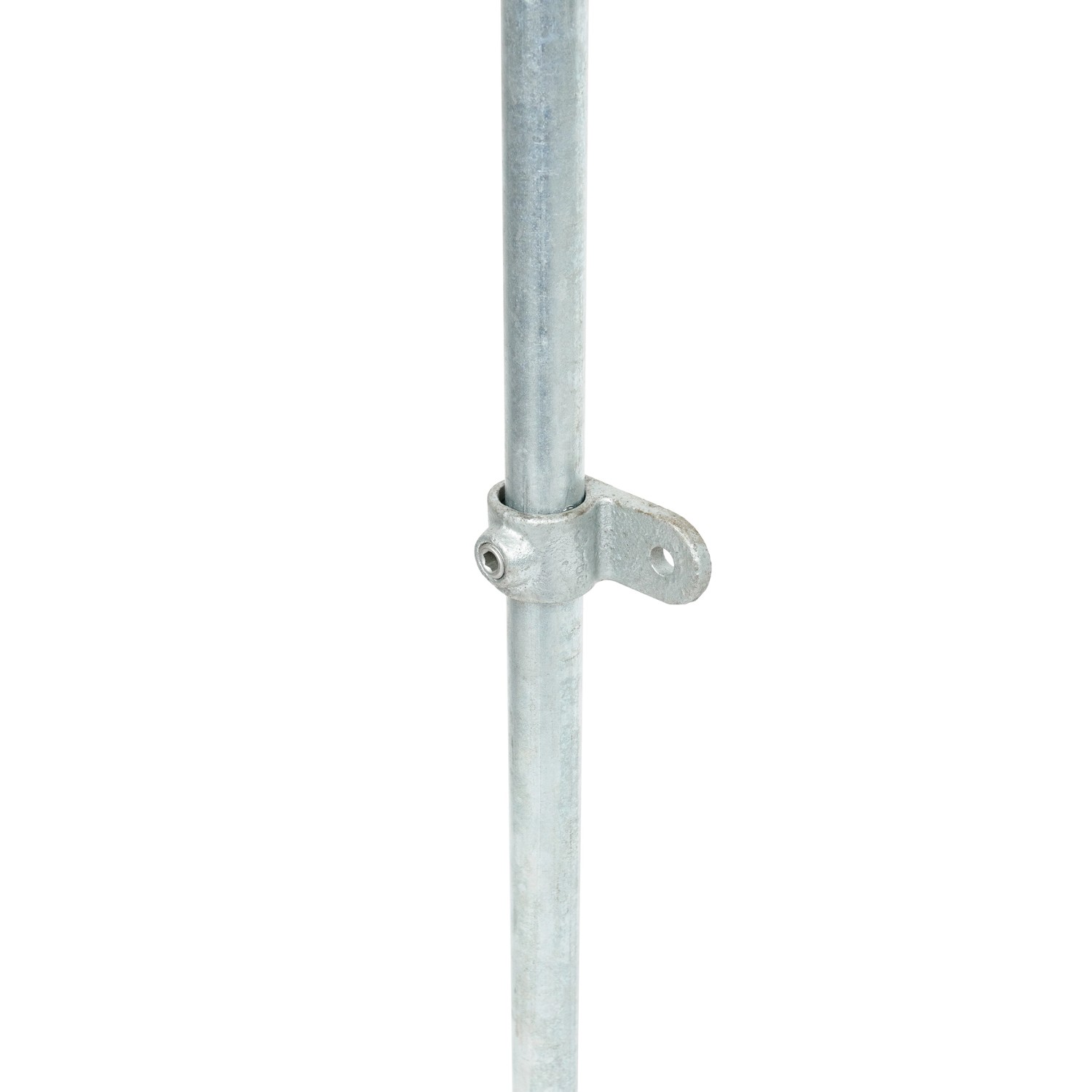 Silberner Befestigungsring verzinkt für 2,7 cm Stahlrohr zur Möbelbefestigung.