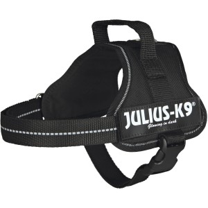 Schwarzes Julius K-9 Powergeschirr Mini, Größe M (51-67 cm), mit reflektierenden Elementen.