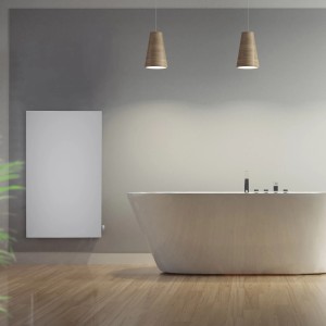 VASNER Konvi VE Hybrid Infrarotheizung (1200W) im Badezimmer. Vertikale, platzsparende Bauweise.