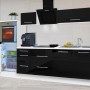 Respekta Premium Küchenzeile, 270 cm, Schwarz Hochglanz/Weiß, mit E-Geräten und offenem Kühlschrank.