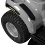 Detailaufnahme: Reifen und Karosserie des Texas Benzin-Rasentraktor Premium TTS98H.