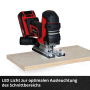 Einhell Akku-Stichsäge TP-JST 18/135 Li BL Solo beim Sägen von Holz.