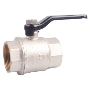 Kugelhahn von Kirchhoff, 39 mm (1 1/4 IG), vernickelt, mit schwarzem Griff.