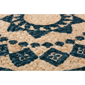 Detailansicht: Runder Andiamo Teppich Rondo Natur Ø 80 cm aus Jute mit blauem Muster.