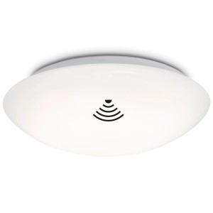 Weiße Brilo LED Deckenleuchte Elipso mit Bewegungsmelder, 27,8x6,5cm, neutralweißes Licht.