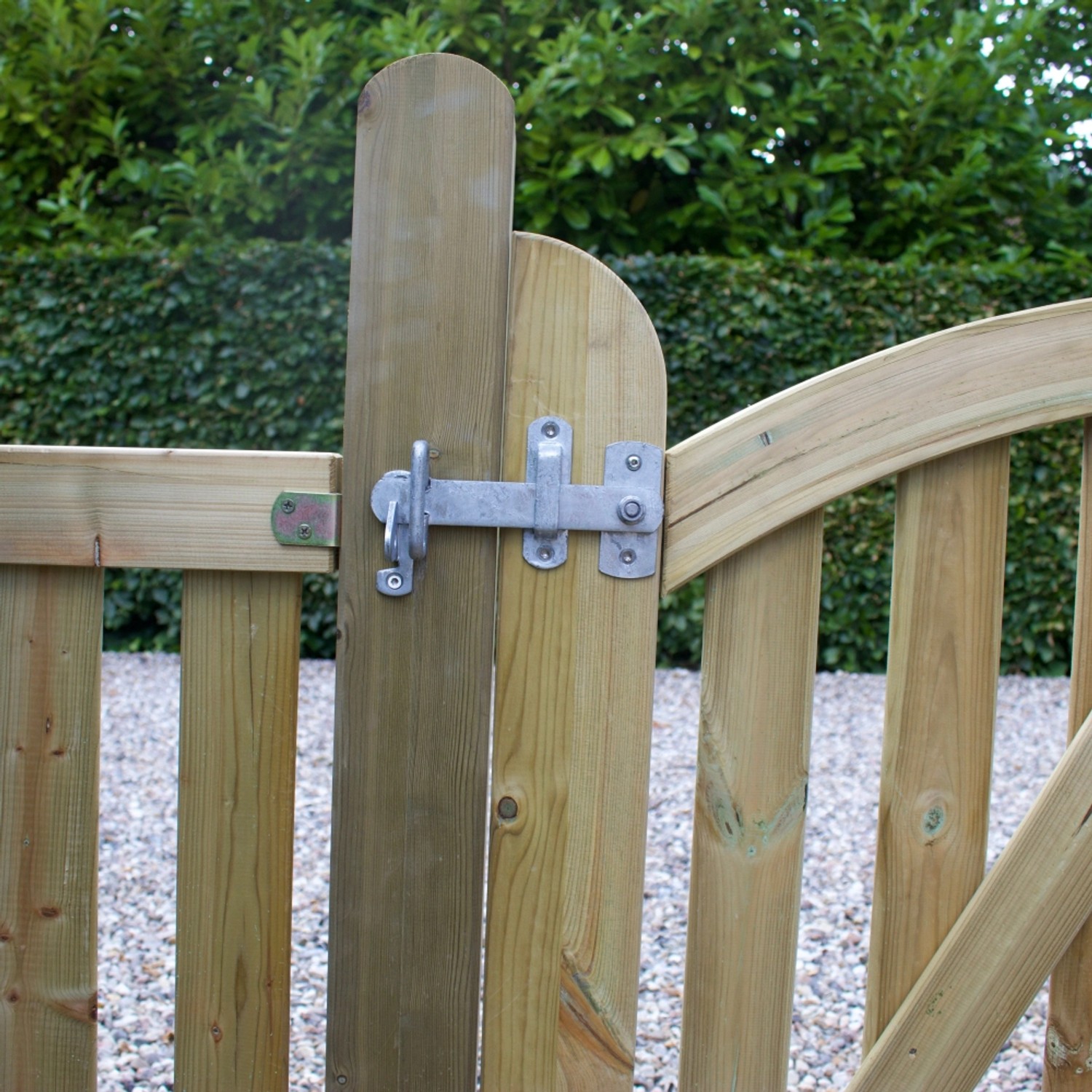 Ligno Einzeltor aus Nadelholz, druckimprägniert, 100x88 cm, mit silbernem Verschluss.