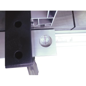 Detailaufnahme: Holzmann HBS245HQ Holzbandsäge, zeigt Skala und Anschlag für präzise Schnitte.