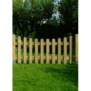 Staketenzaun mit Abwärtsbogen, druckimprägniert, 85x180 cm, im Garten.