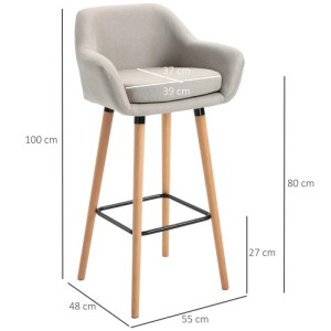 Beiger Barhocker aus dem 2er-Set mit gepolstertem Sitz, Rückenlehne, Armlehnen und Holzbeinen. Inkl. Fußstütze.