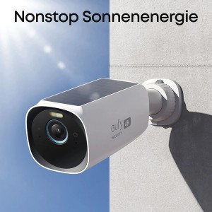 Eufy eufyCam S330 Überwachungskamera mit Solarpanel an einer Wand.