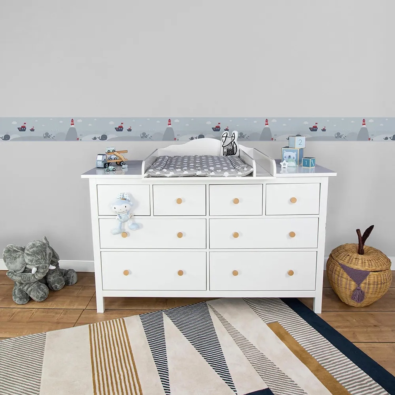 A.S. Création Kinderzimmer Borte "Meer" in Blau-Grau, selbstklebend, 5 m x 15 cm.