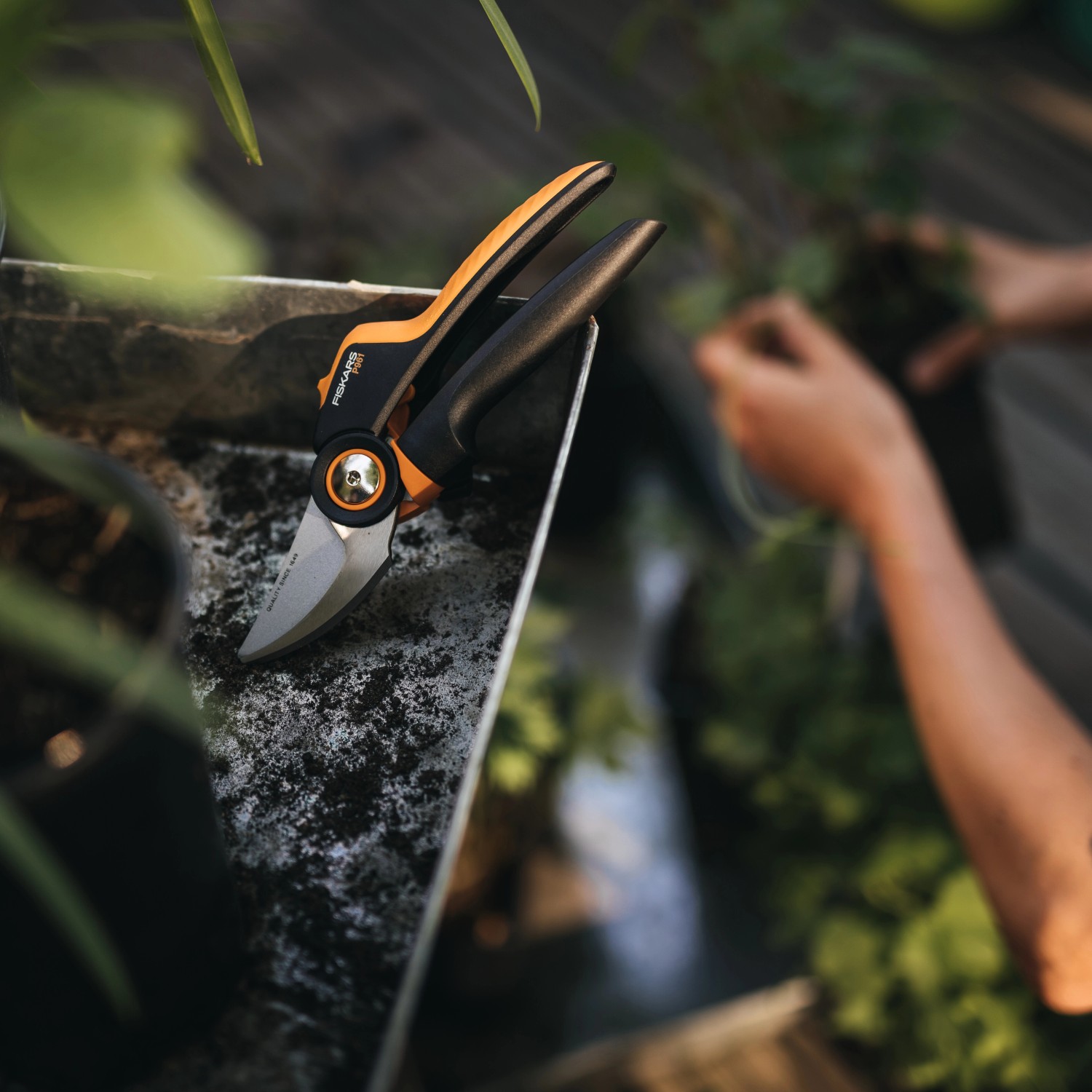 Fiskars BypassGartenschere Xseries P921 M kaufen bei OBI