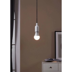 Eglo E27 LED Leuchtmittel in Globeform, 11W, warmweißes Licht.