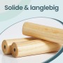 Detailaufnahme von Holzbeinen für Songmics Garderobenständer Andi, Massivholz, Schwarz.