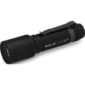 Schwarze Solidline LED-Taschenlampe ST7R mit Clip.