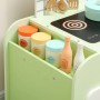 AIYAPLAY Kinderküche: Grüne Seitenablage mit bunten Spielzeug-Gewürzgläsern und Flaschen. Realistisches Zubehör.
