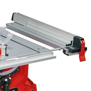 Detailaufnahme der Einhell TC-TS 2225 U Tischkreissäge mit Parallelanschlag.