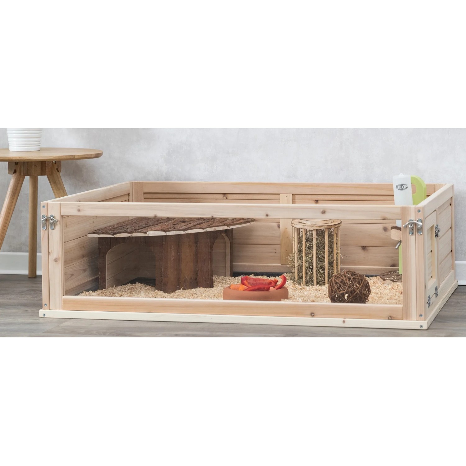 Trixie Kleintierstall Indoor aus Holz/Kunststoff für Meerschweinchen mit Zubehör.