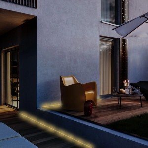 Brilo Solar-LED-Strip: 10 m warmweißes Licht für Terrasse und Garten.