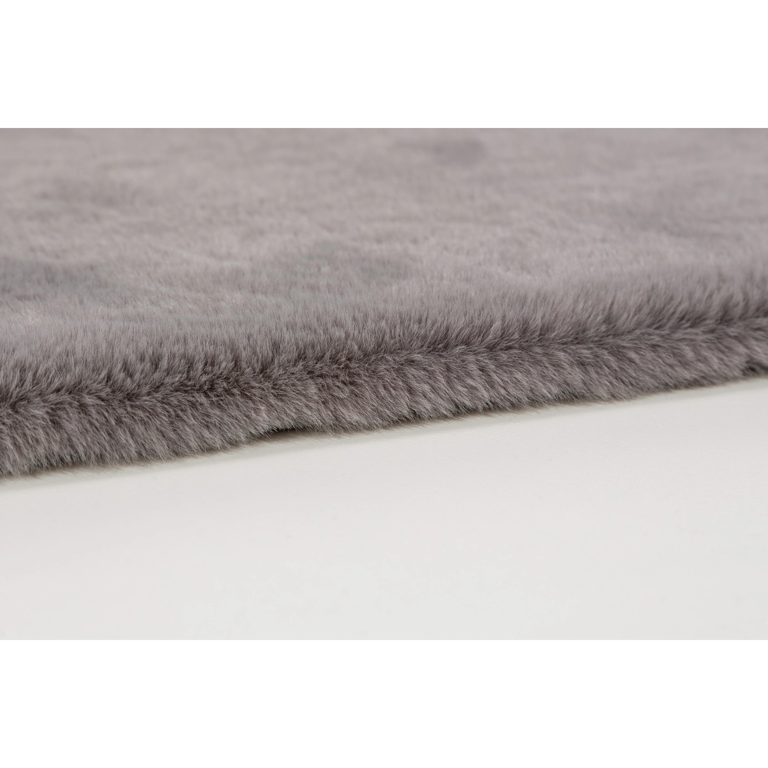 Graue Schöner Wohnen Badmatte Bali, 40x60 cm, flauschig und waschbar.
