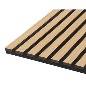 Fibrotech Akustikpaneel Decor 120 Eiche Hell. Helle Holzlamellen auf dunkler Trägerplatte zur Schallabsorption.