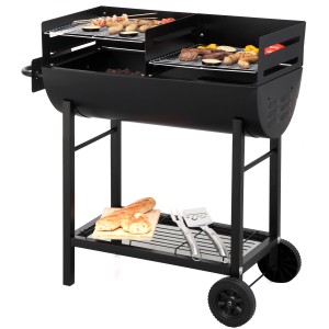 Schwarzes Tepro Grillfass Detroit mit Grillgut und Ablagefläche. Holzkohlegrill mit Rädern.