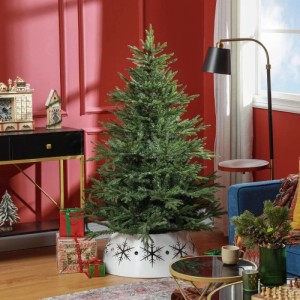 HOMCOM Künstlicher Weihnachtsbaum 150 cm, 1724 Spitzen, naturgetreue Zweige in festlichem Wohnzimmer.