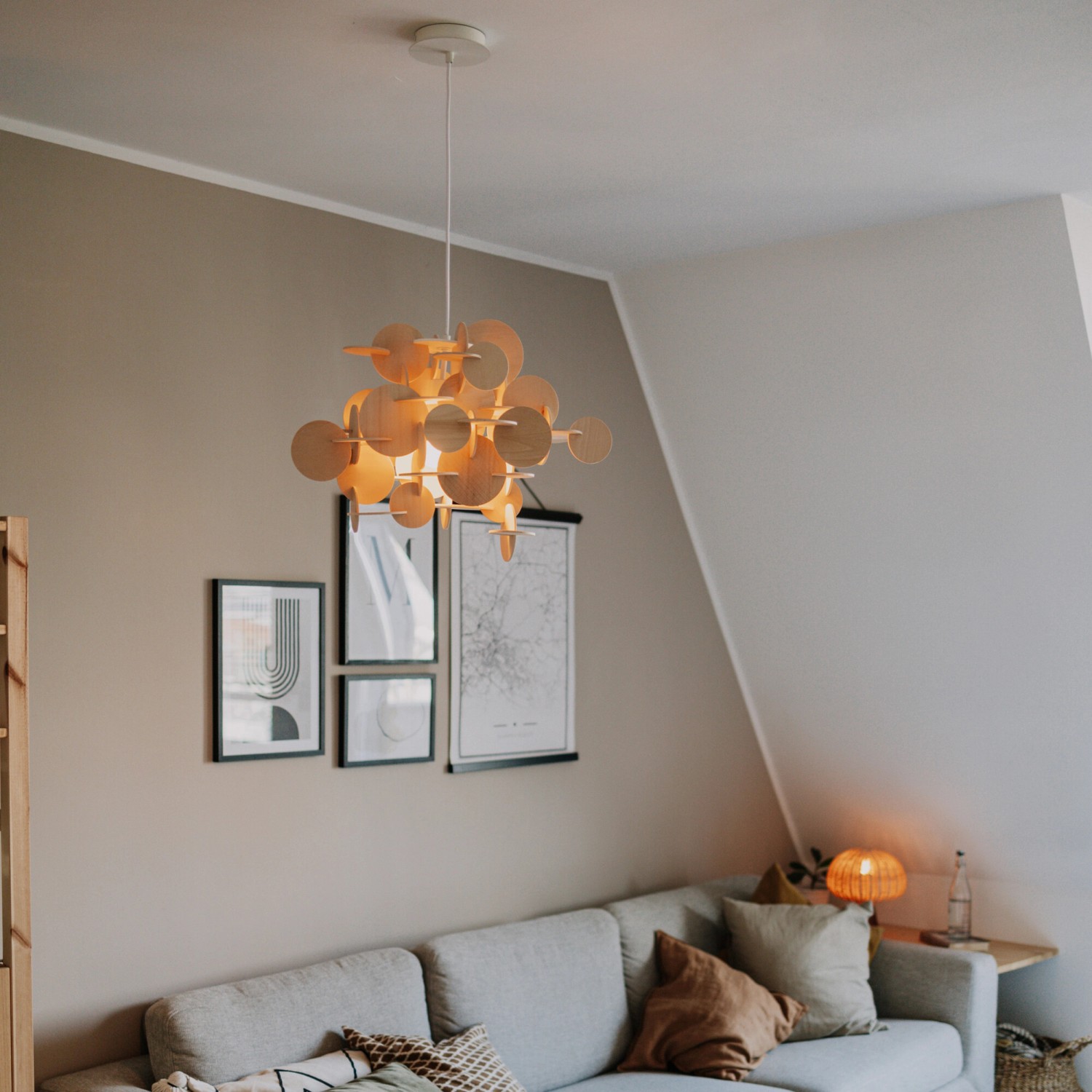 Ledvance Sun@Home Smart+ LED-Lampe in Glühlampenform, Ø 6 cm, für Stimmungslicht und Wohlbefinden.