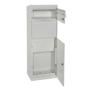 Offener, weißaluminiumfarbener MEFA Paketkasten Maple 661 mit Paket- und Brief-Einwurf.
