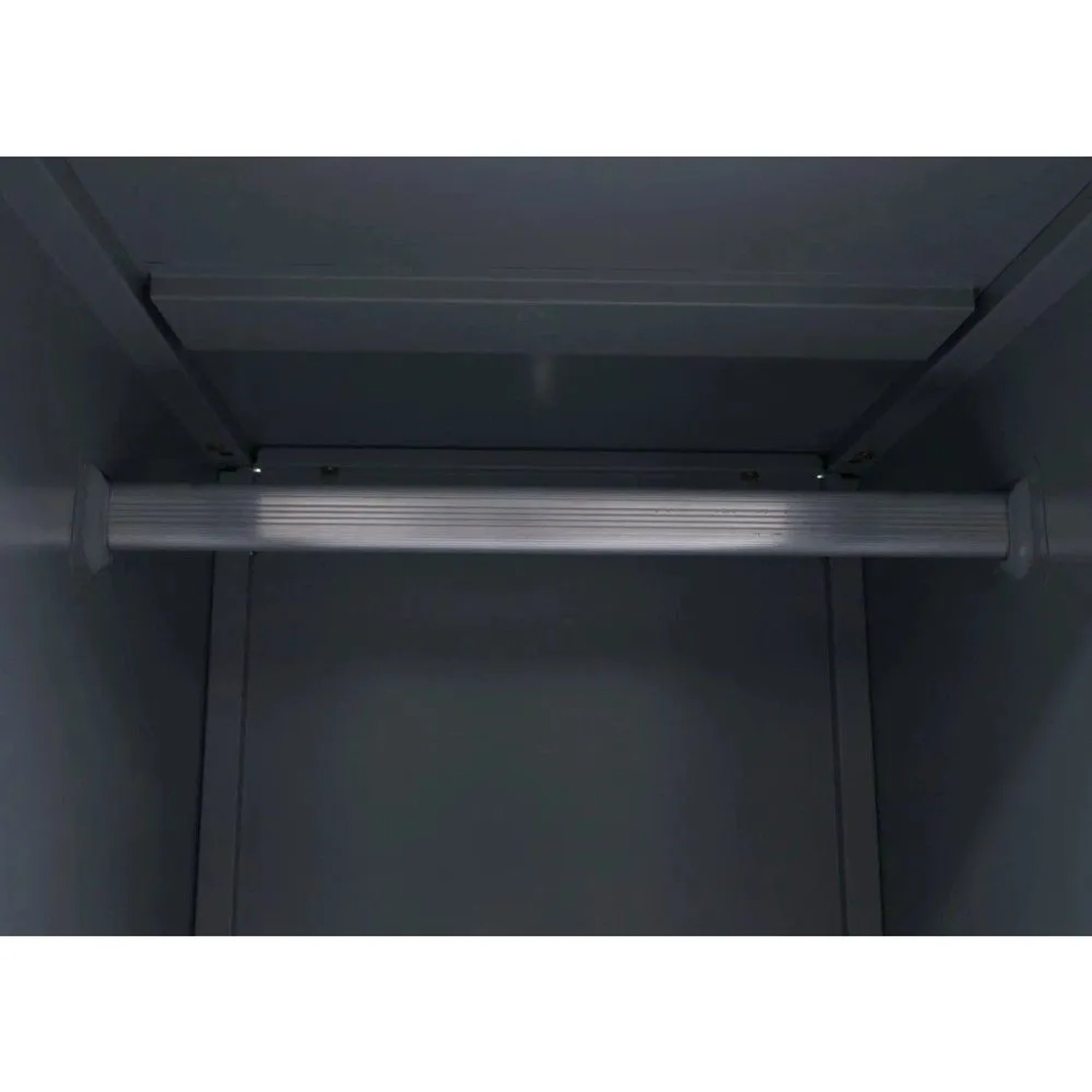 Innenansicht MCW Spind P63 Grau mit Kleiderstange, Büroschrank.