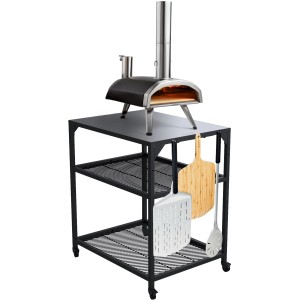 Ooni Modultisch mit Pizzaofen und Zubehör. Grilltisch mit Ablageflächen und Haken für Grillutensilien.