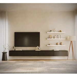 Schwarzes Selsey Bemmi TV-Hängeboard 300 cm, minimalistisch und schwebend unter einem TV in modernem Wohnzimmer.