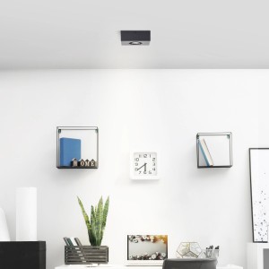Schwarze, eckige LED-Deckenleuchte Doro von Brilliant, 1-flammig, im modernen Wohnraum.