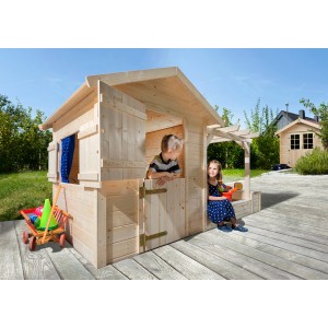 Weka Spielhaus Drachenhöhle Tabaluga mit Sandkasten und 2 Kindern im Garten.