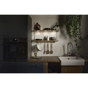 Ledvance LED-Unterbauleuchte Spotmagnet 3-flammig, weiße Spots unter Küchenregal.