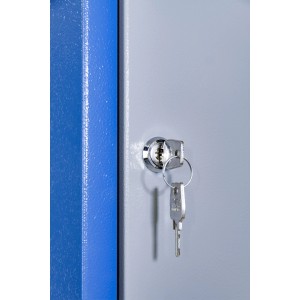Detailaufnahme: Schloss mit Schlüssel des Güde Garderobenschranks TYP GS 3 (grau-blau).